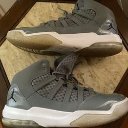 Jordan Auras Size 12 