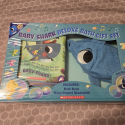 Baby Shark Delux Bath Gift Set For Baby