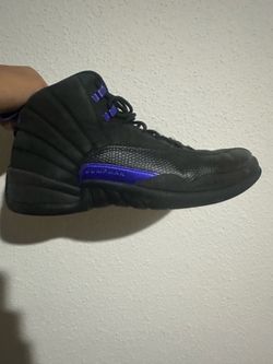 Jordan 12 retro dark concord size 8.5