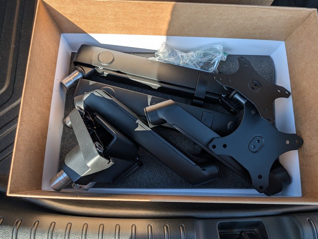 Quarx Dual Monitor Arm