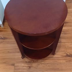 Cherry wood round end table