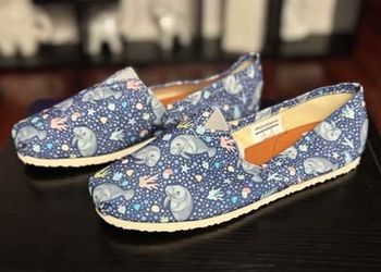Groove Bags Manatee Party Custom Kicks Flats shoes, Size 11W. Pick Up In Van Nuys CA