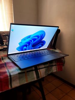 Dell XPS: 1000GB-1TB, Core i7, TypeC, Windows11 V-25H2. MS-office.