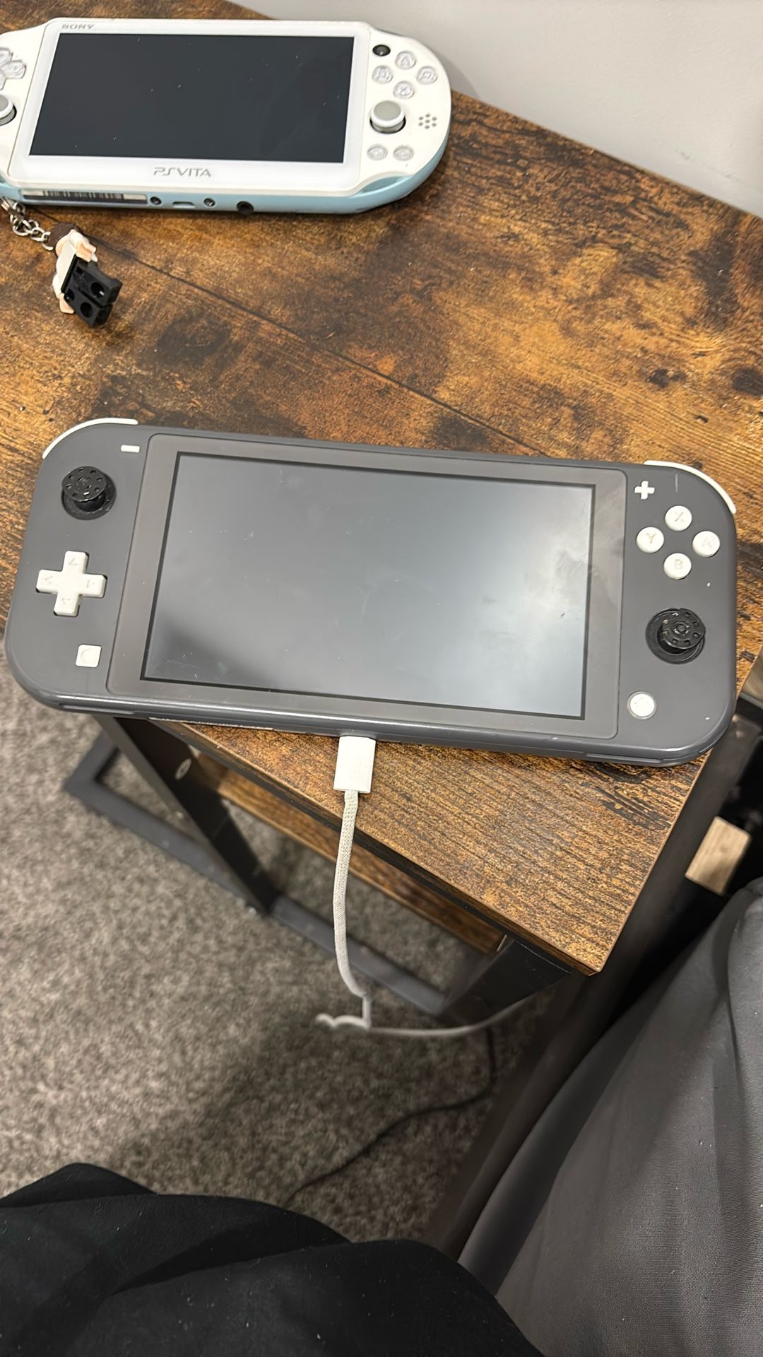Trading a Nintendo switch lite for a psp