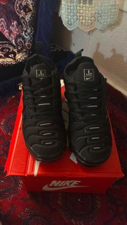 Nike Air VaporMax Plus Triple Blacks