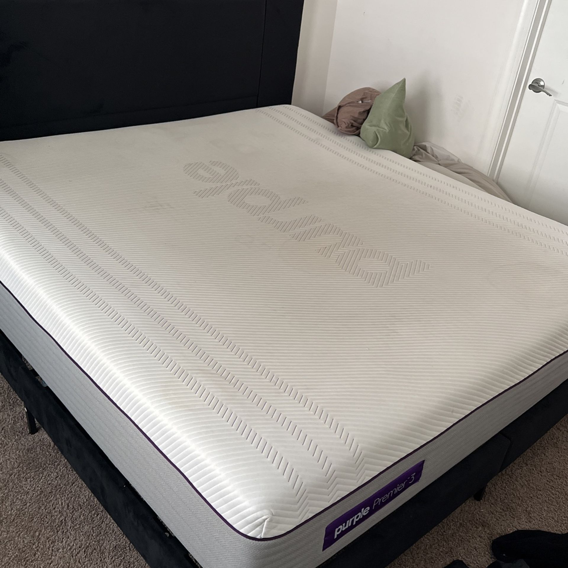 King Sized Purple Mattress for Sale in Chesapeake, VA OfferUp