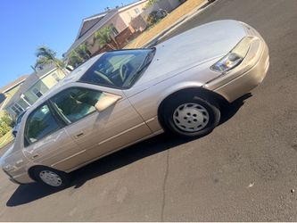1997 Toyota Camry - runs great
