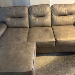 Couch grey