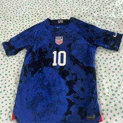Nike PULISIC Jerey #10. XL youth size or xs/s women size