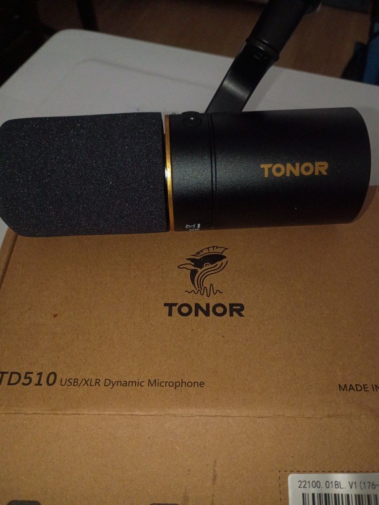 Tonor Dynamic Microphone 
