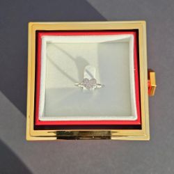 10k Heart Shape Diamond Ring