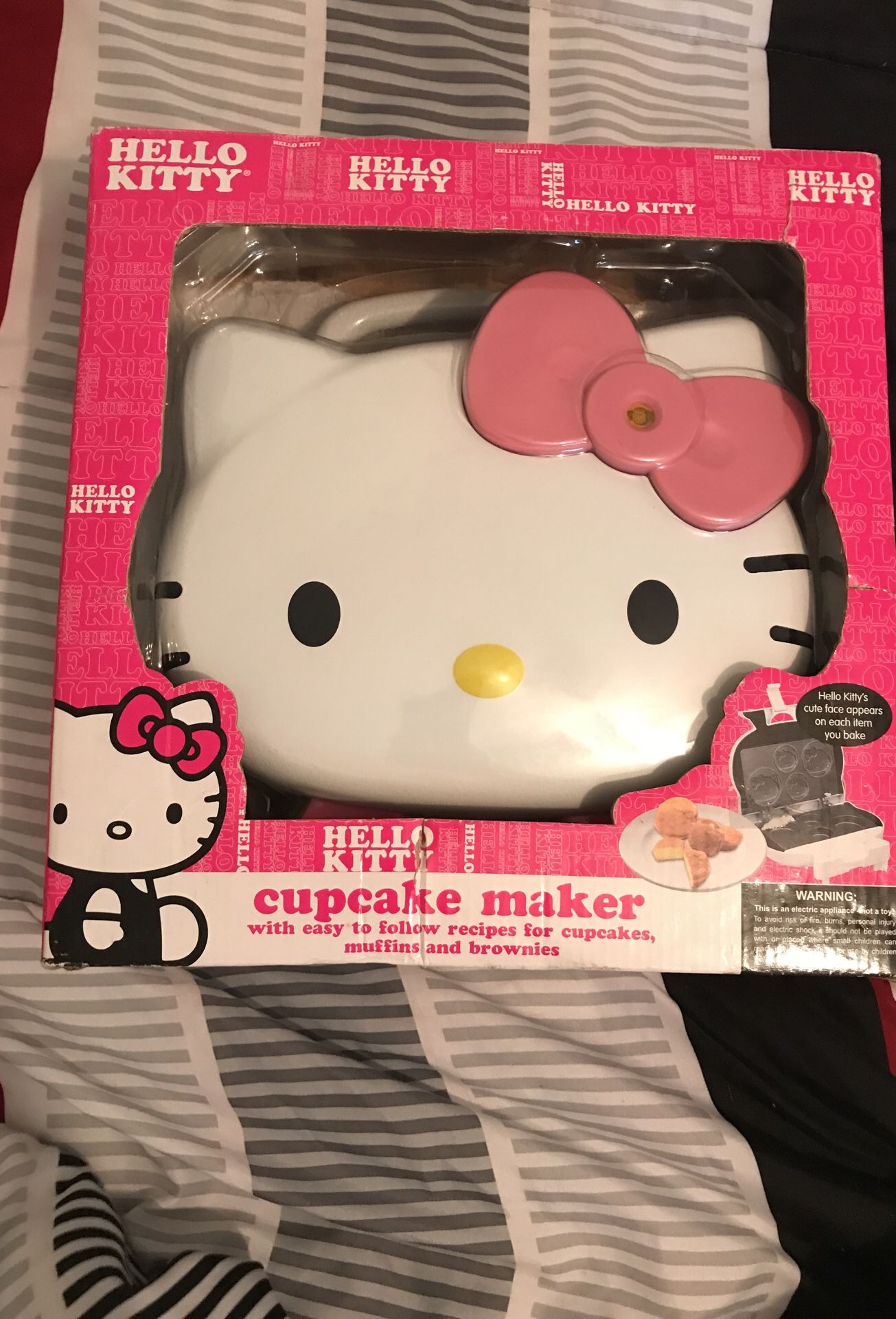 Hello Kitty Cupcake Maker