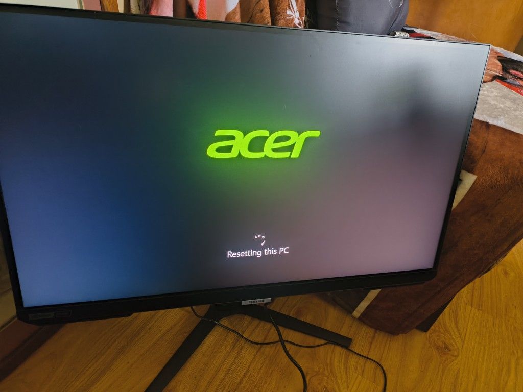 Acer Desktop Computer With 27 Inch Samsung Nvidia G-Sinc Monitor Plus Blackweb Keyboard And Blackweb Mouse