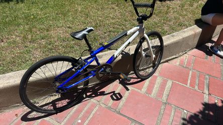 Bmx bike50$ and gt racing bike 250$