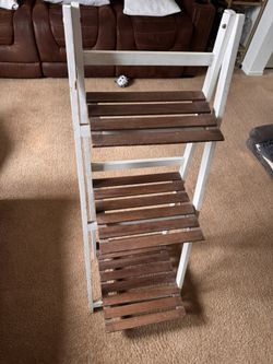  3 Tier Wooden Tower Stand 