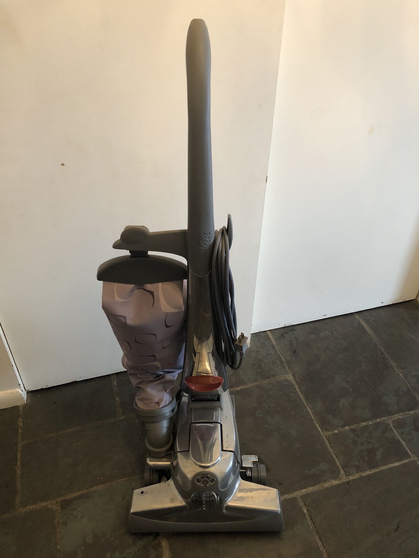 Kirby Sentria G10 Vacuum 
