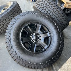 35” Jeep Gladiator Wrangler Rubicon Mojave Edition 17” Wheels Rims Tires Rines 2024