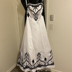 Formal Evening Gown Or Wedding Gown