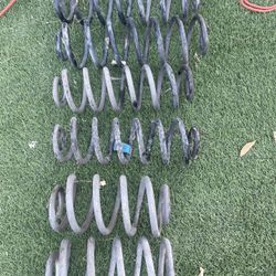 Chevrolet Tahoe Z71 Springs Part