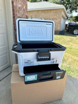 NINJA 50qt cooler new