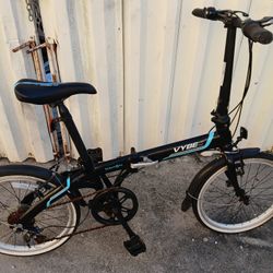 Dahon VYBE City Bike 