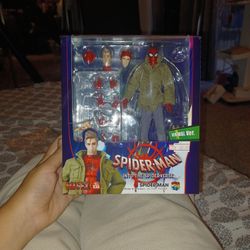 Peter B Parker Mafex