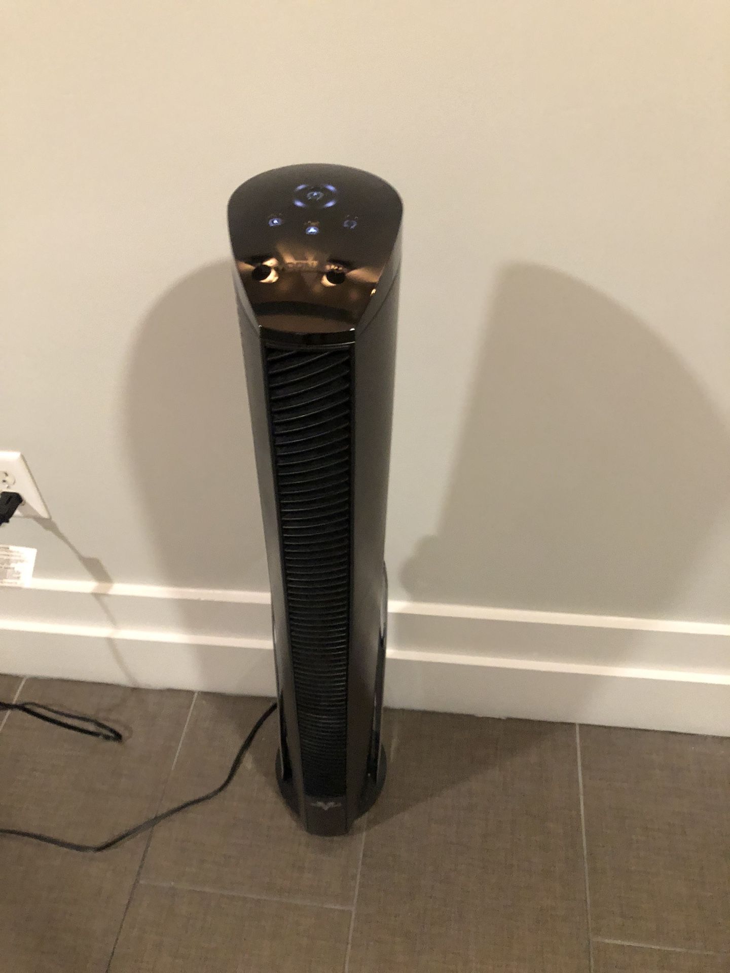 Vornado OSCR37 AE Oscillating Tower Fan and Air Circulator