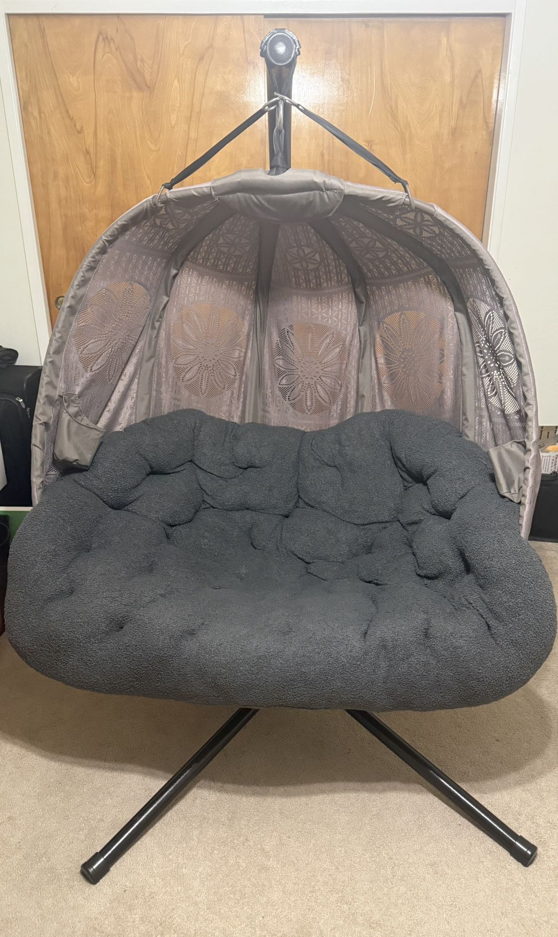 BLACK FRIDAY DEAL STANDING HANGING PUMPKIN COUCH