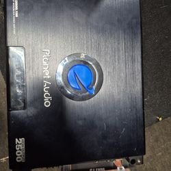 Planet Audio AC2500.1M Anarchy Class AB Monoblock Amplifier. 