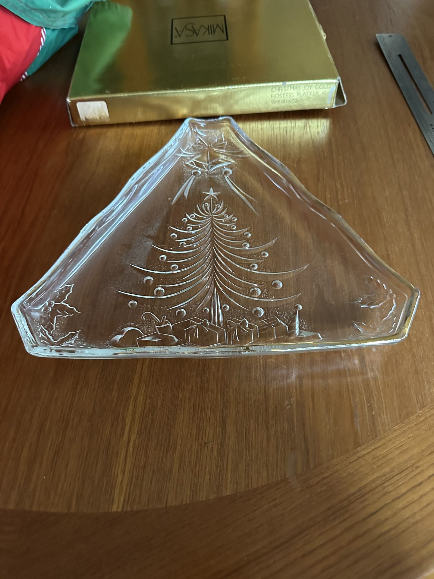 10.5 Inch Beautiful Mikasa Christmas Tree Serving Platter