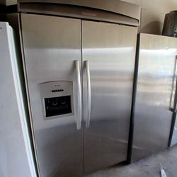 THERMADOR 48" STAINLESS STEEL BUILT-IN SIDE BY SIDE REFRIGERATOR WITH ICE AND WATER DISPENSER 