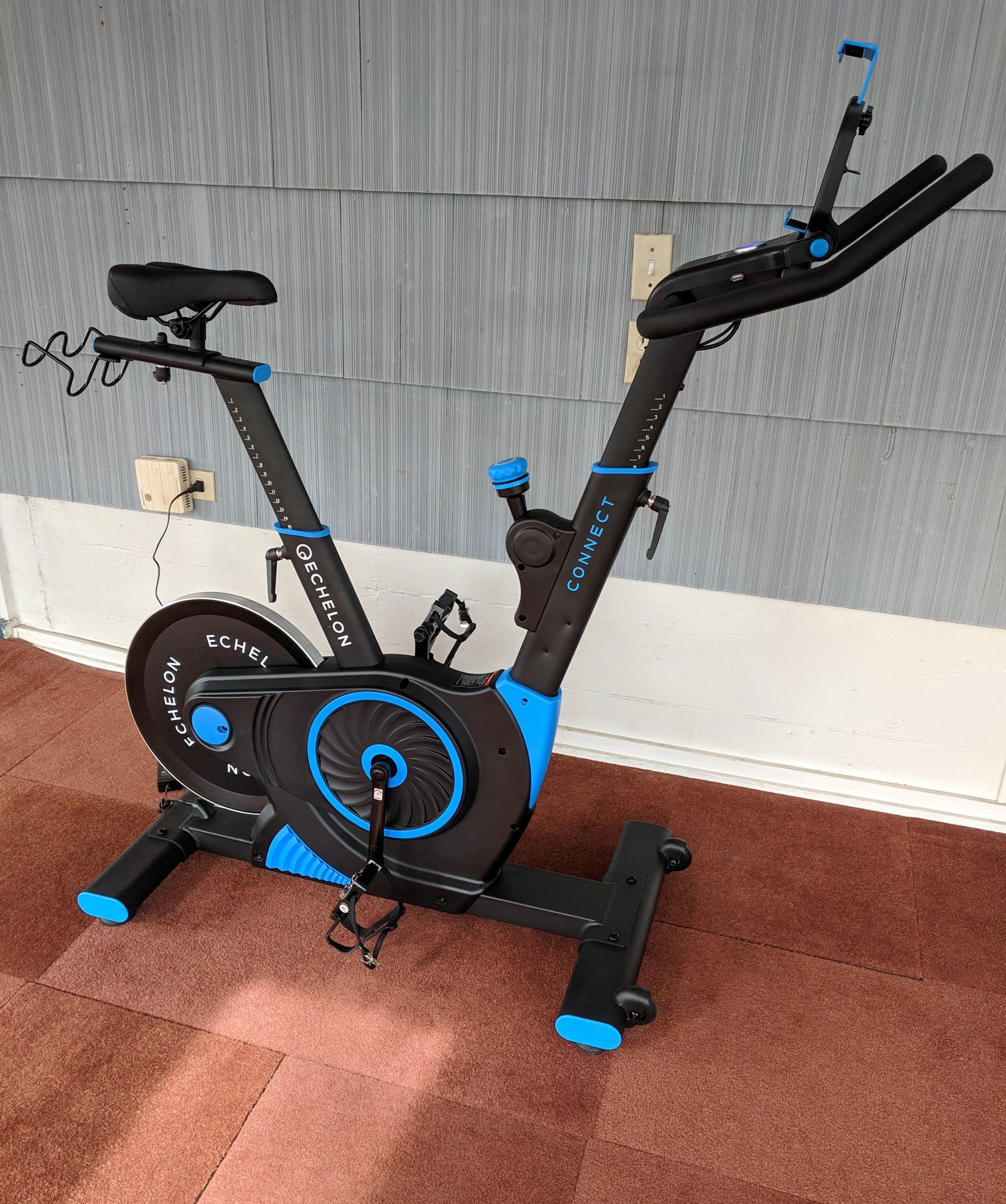 ECHELON Smart Connect EX3 Max Spin Bike