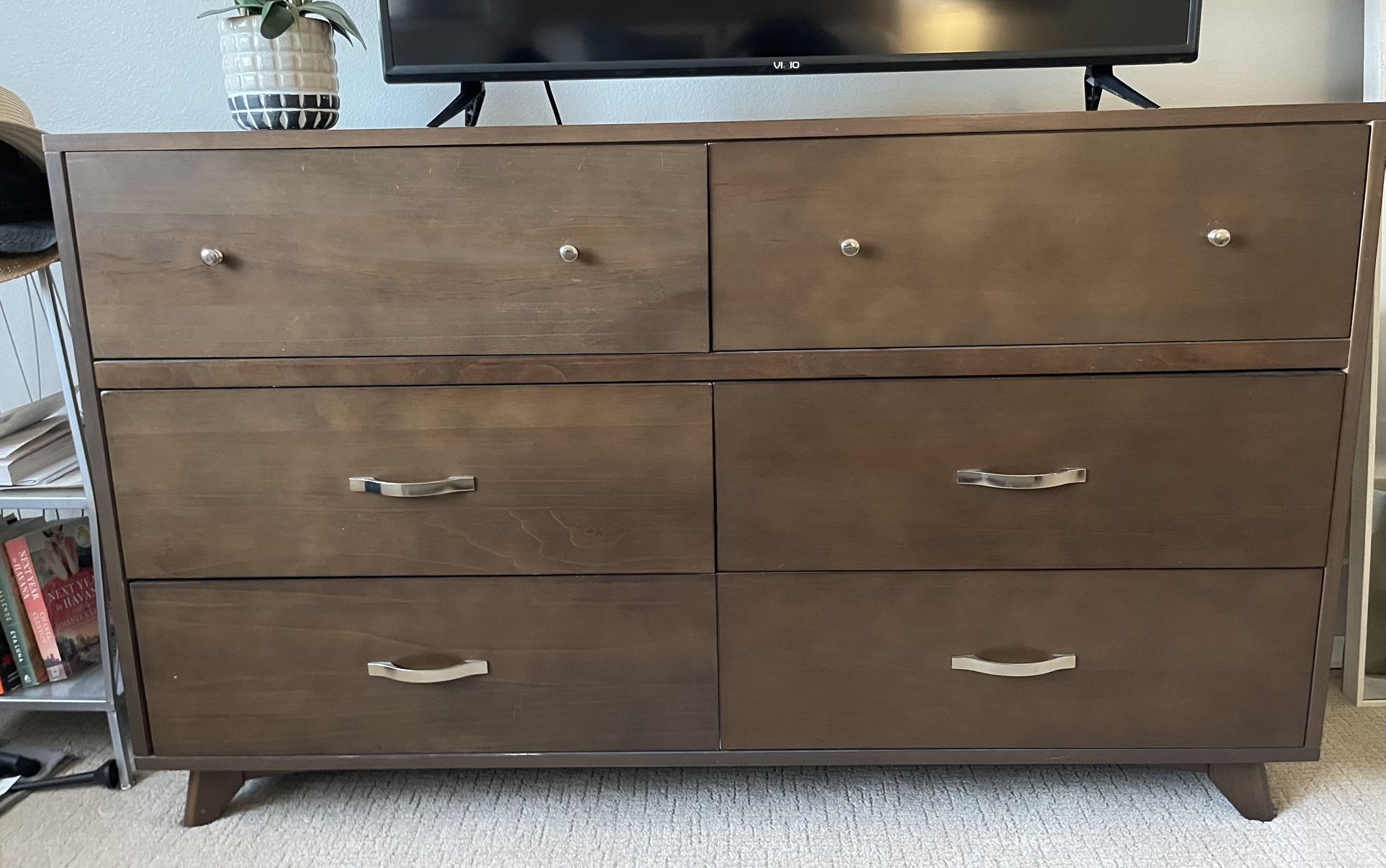 Dresser. Used. Good Constitution.