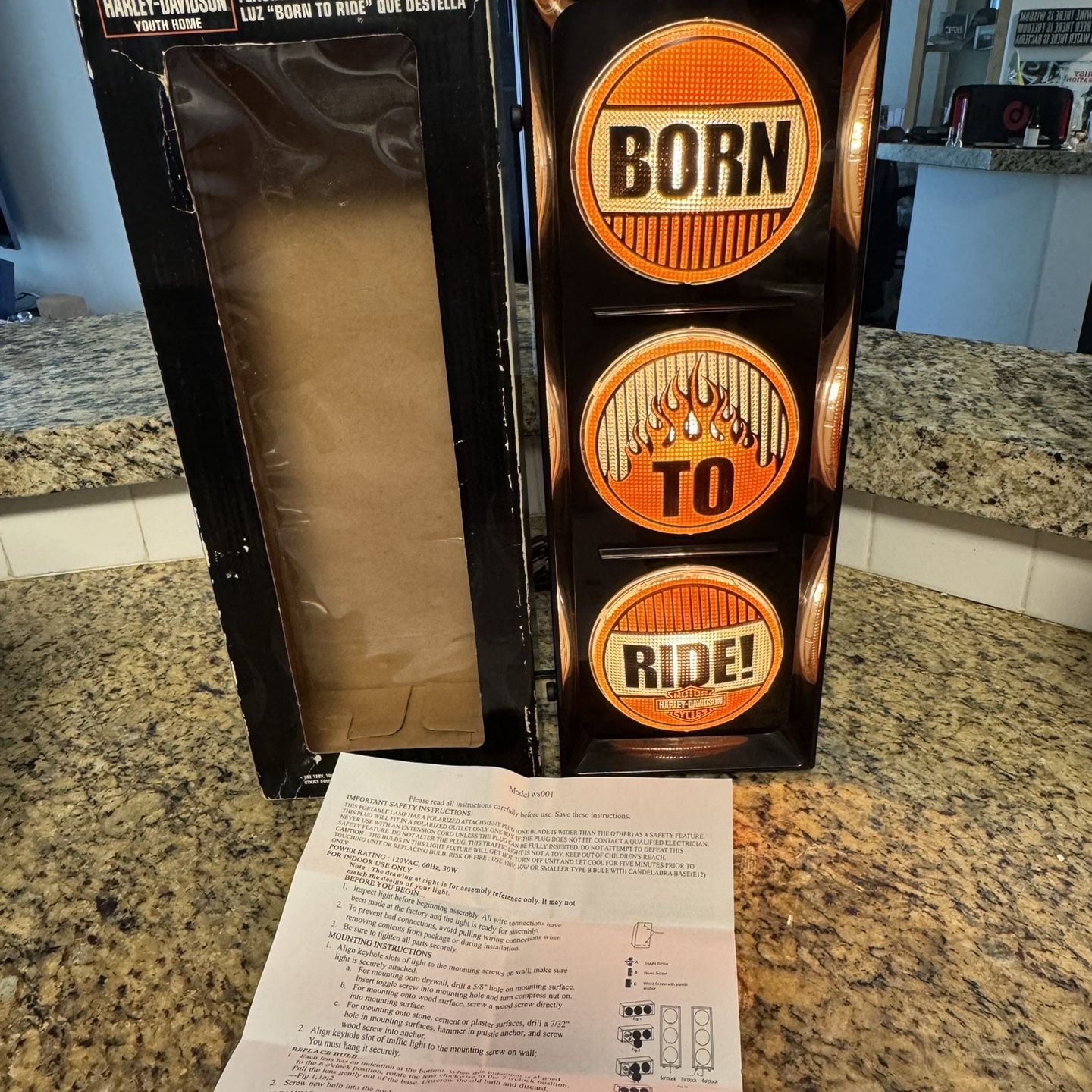 Harley Davidson Flashing Born to Ride Light Bar Sign Model: WS001 