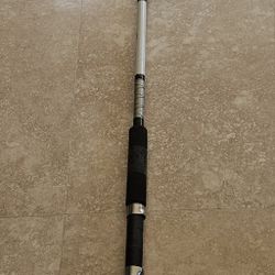 VINTAGE MONTAQUE 8 FOOT  SALT WATER  FISHING ROD #8072 FIBERGLASS 