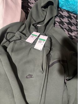 NIKE TECH GREEN XL SET