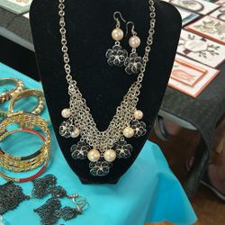 Elegant Necklace And Earrings