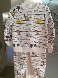 Disney Kids Mickey Mouse Two-Piece Sweatsuit Set