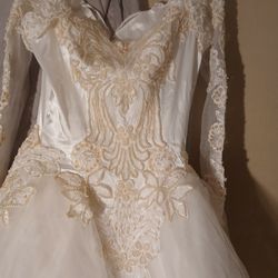 Size 10 Women's Wedding Dress