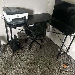 Computer Table And Chair 
