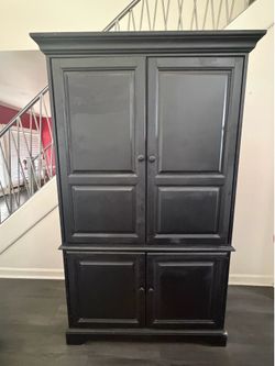 Amorie/ Entertainment center
