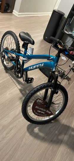 Huffy Highland Mountain Bike - 20" Wheels - 7 Speeds - Emerald