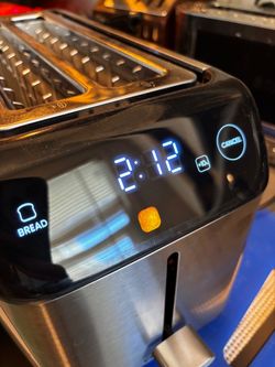 Chefman 4 slice digital toaster ( still had sticker over controls)