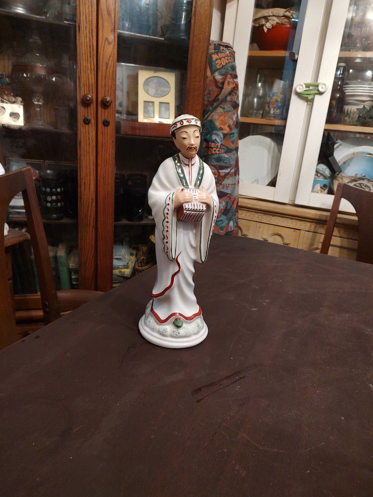 Vintage K Kardog Asian Figure Could Be  Lamp Base