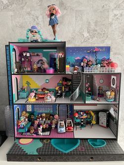 LOL Mansion With 48 LOL Dolls, LOL Pets and Furniture.