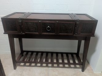 Wall table
