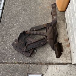 1970 F 100 hood hinges