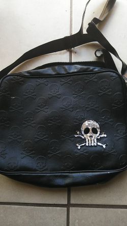 Skull purse