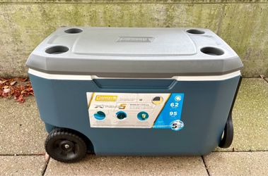 Coleman Xtreme 5 62-Quart Wheeled Cooler