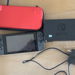Nintendo Switch V2 W/SD And Dock
